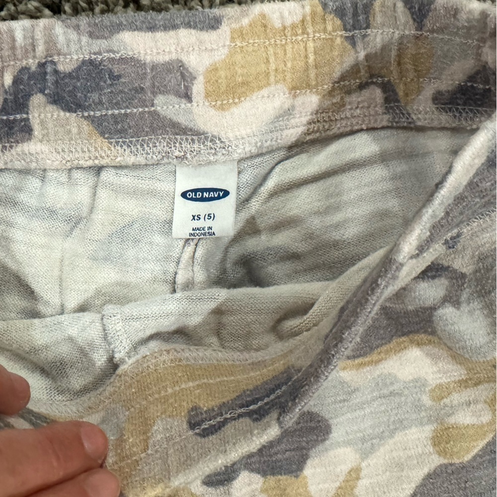 Bundle of 3 pairs of girls pants- fleece lined Leggings and joggers, size 5 - Picture 6 of 9